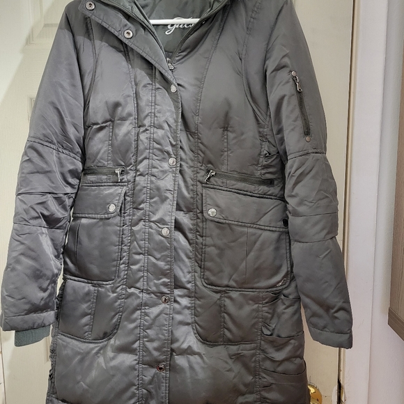 Women Guess mid length down coat size small dark grey color lightly used - Picture 6 of 6
